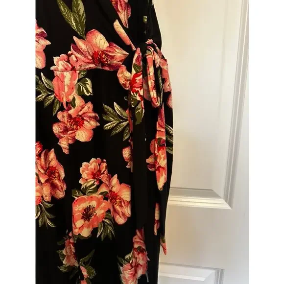 Derek Heart Black Floral Wrap Jumpsuit Size XL - Picture 3 of 6